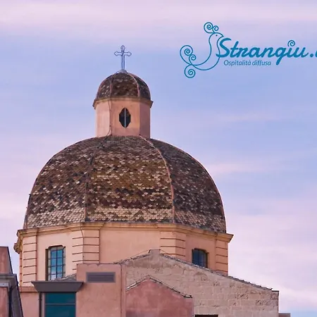 San Diego - Bright And Colourful Loft With Cathedral View * Cagliari