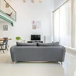 San Diego - Bright And Colourful Loft With Cathedral View *