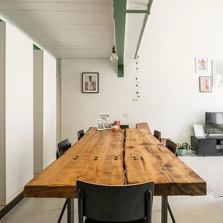 San Diego - Bright And Colourful Loft With Cathedral View 칼리아리