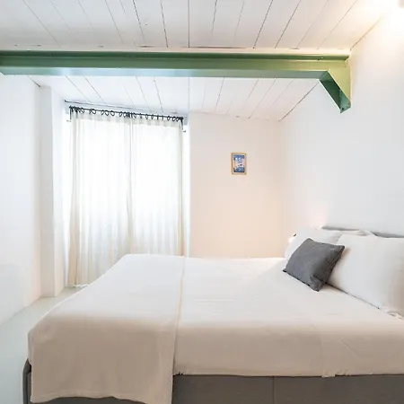 San Diego - Bright And Colourful Loft With Cathedral View * קליארי