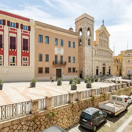 San Diego - Bright And Colourful Loft With Cathedral View Apartamento Cagliari
