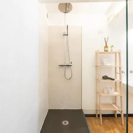 San Diego - Bright And Colourful Loft With Cathedral View